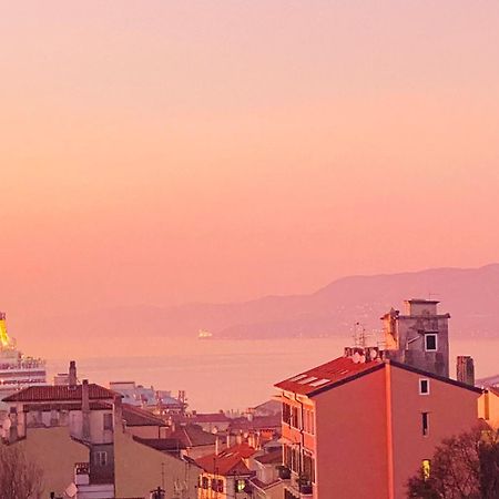 Blucavana, Casa Vacanze In Centro A Trieste Ngoại thất bức ảnh
