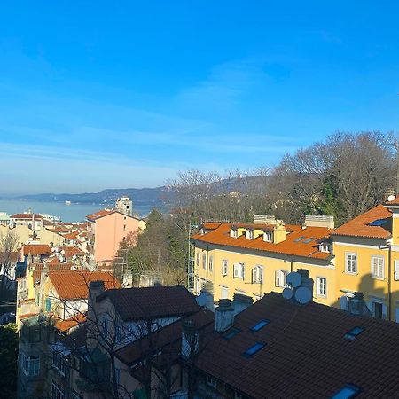 Blucavana, Casa Vacanze In Centro A Trieste Ngoại thất bức ảnh