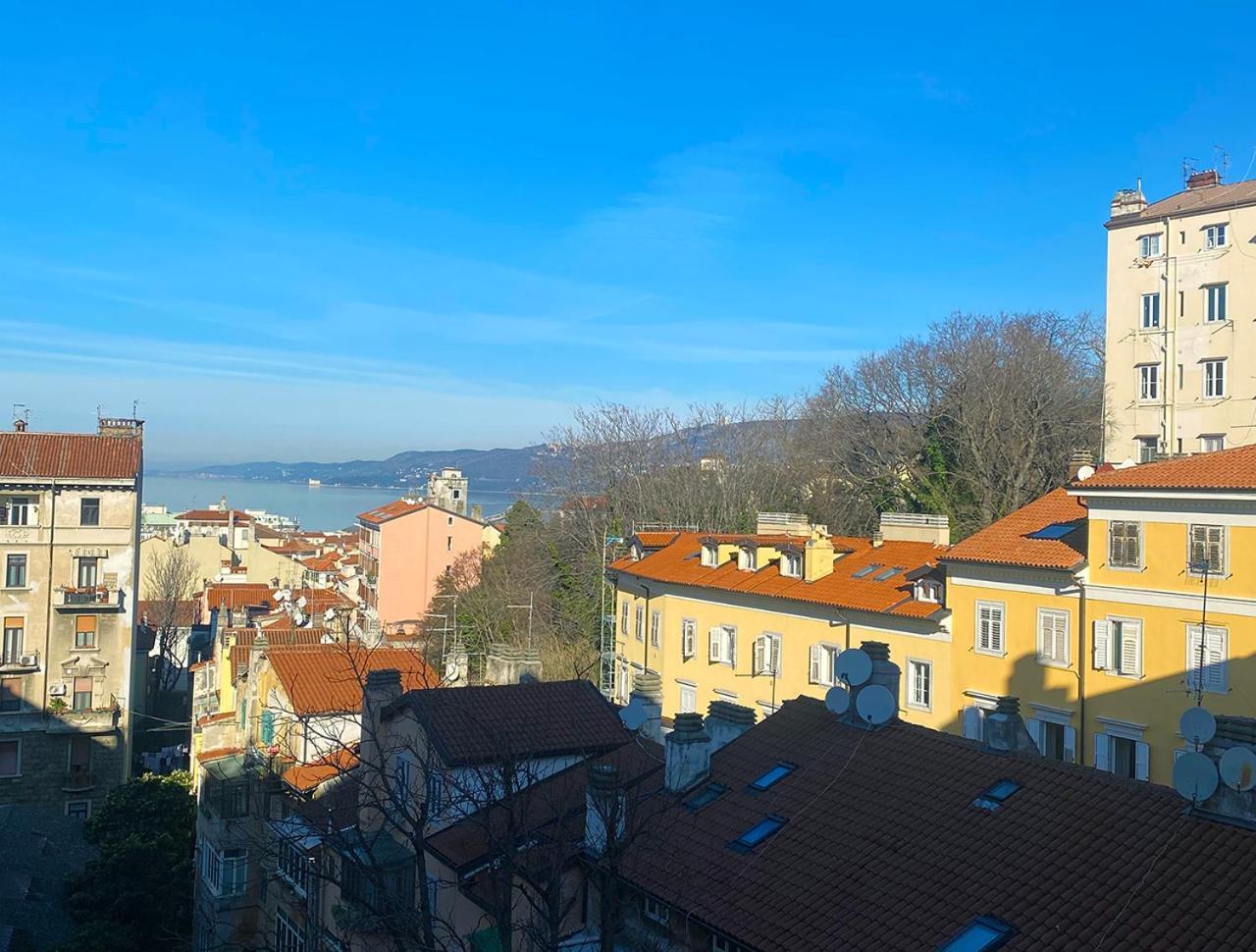 Blucavana, Casa Vacanze In Centro A Trieste Ngoại thất bức ảnh
